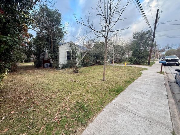 503 Brentwood ST, Austin TX 78752