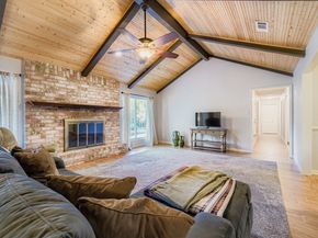 9201 Heatherwood Dr, Austin TX 78748