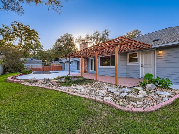 9201 Heatherwood Dr, Austin TX 78748