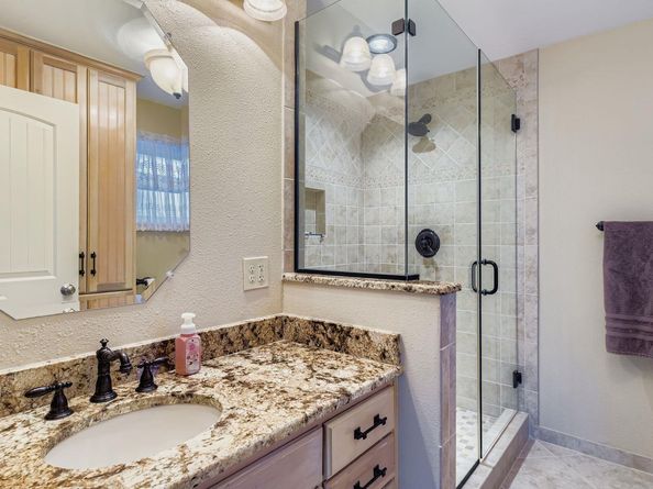 9201 Heatherwood Dr, Austin TX 78748