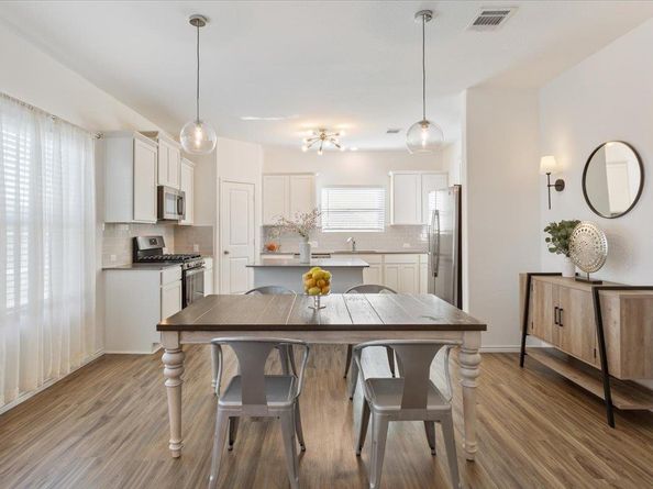 301 Majestic Cedar CT, Liberty Hill TX 78642