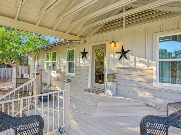 5604 Hudson Bend RD, Austin TX 78734