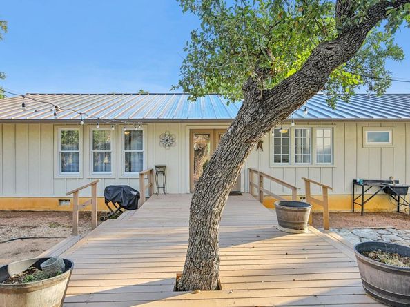 5604 Hudson Bend RD, Austin TX 78734