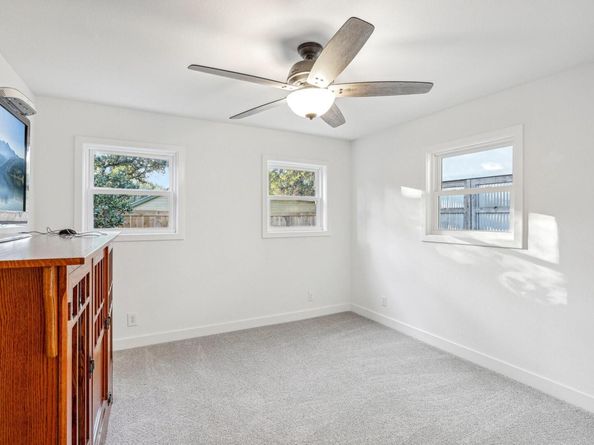 5604 Hudson Bend RD, Austin TX 78734