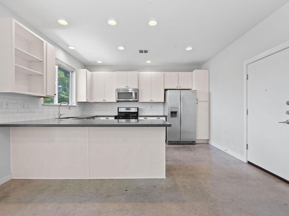301 W Stassney LN 7, Austin TX 78745