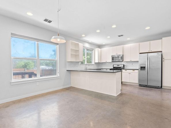 301 W Stassney LN 7, Austin TX 78745