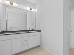 301 W Stassney LN 7, Austin TX 78745