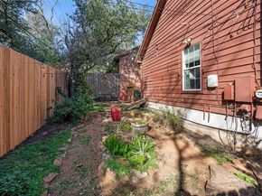 3702 Terrina ST B2, Austin TX 78759