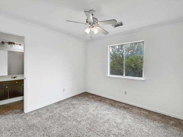 13401 Lamplight Village Ave, Austin TX 78727