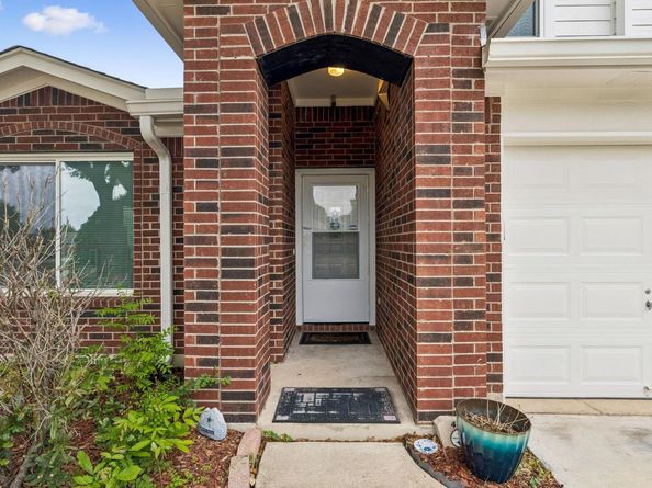 408 Glen Valley LN, Leander TX 78641