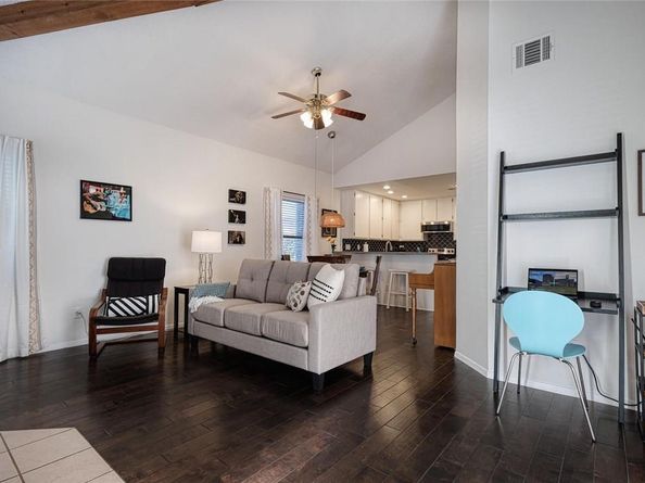 1748 Ohlen RD 74, Austin TX 78757