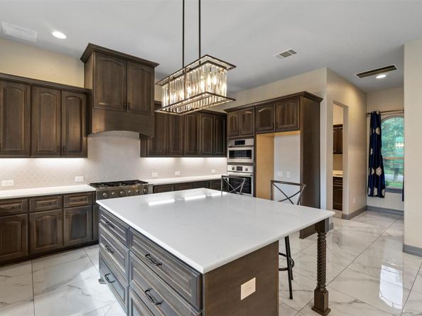 427 Bella Montagna CIR, Austin TX 78734