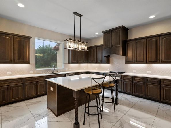 427 Bella Montagna CIR, Austin TX 78734