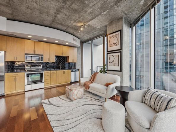 360 Nueces ST 2802, Austin TX 78701