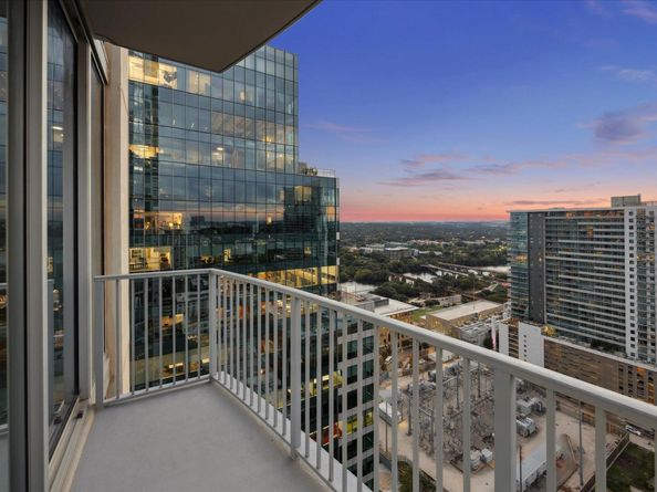 360 Nueces ST 2802, Austin TX 78701