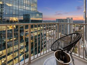 360 Nueces ST 2802, Austin TX 78701