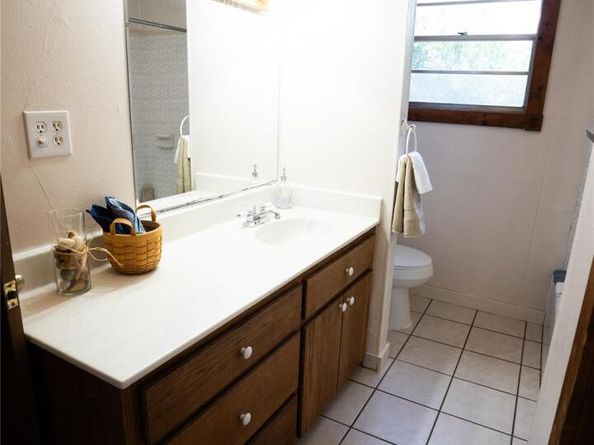 212 Bluebonnet LN, Liberty Hill TX 78642