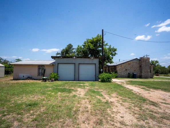 212 Bluebonnet LN, Liberty Hill TX 78642
