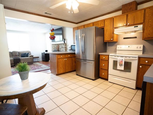 212 Bluebonnet LN, Liberty Hill TX 78642