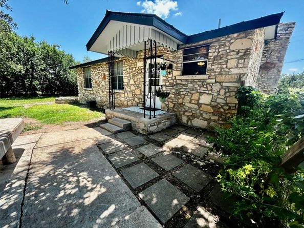 212 Bluebonnet LN, Liberty Hill TX 78642