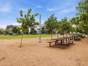 4704 Eberly ST, Austin TX 78723