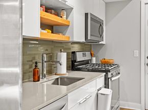 1800 E 4th 208, Austin TX 78702