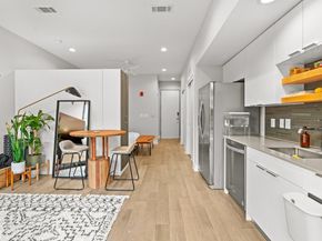 1800 E 4th 208, Austin TX 78702