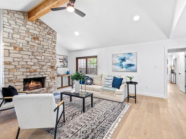 8518 Fathom Cir 131, Austin TX 78750