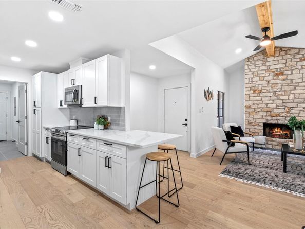 8518 Fathom Cir 131, Austin TX 78750