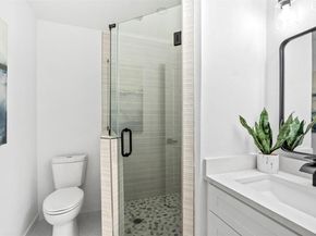 8518 Fathom Cir 131, Austin TX 78750