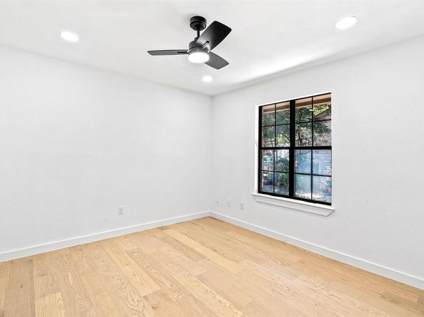 8518 Fathom Cir 131, Austin TX 78750