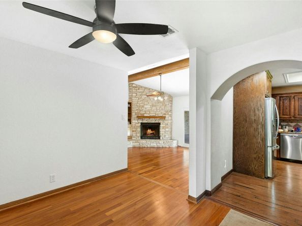 3502 Apache Forest DR, Austin TX 78739