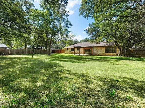 3502 Apache Forest DR, Austin TX 78739