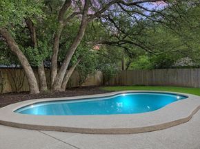 8805 Point West DR, Austin TX 78759