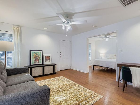 7685 Northcross DR 729, Austin TX 78757
