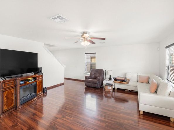 6732 Derby Downs DR, Austin TX 78747