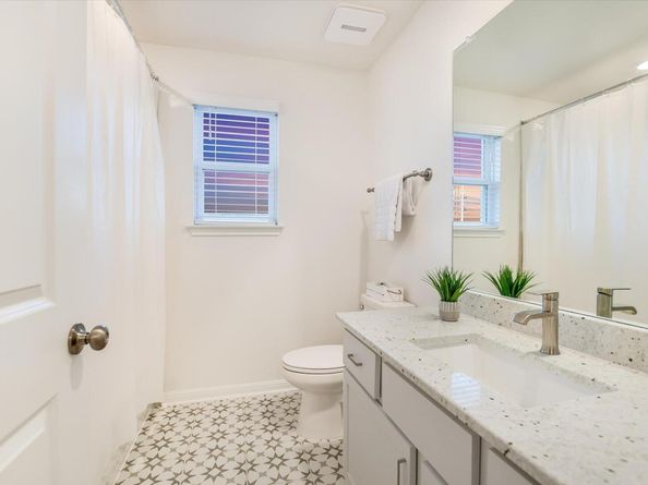 737 Leeward PASS, Leander TX 78641