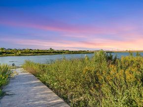 737 Leeward PASS, Leander TX 78641