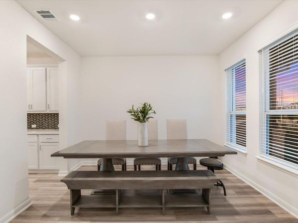 737 Leeward PASS, Leander TX 78641