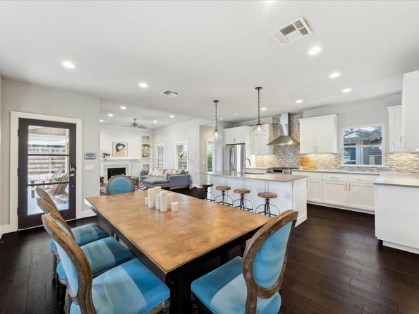 613 Theresa Ave A, Austin TX 78703