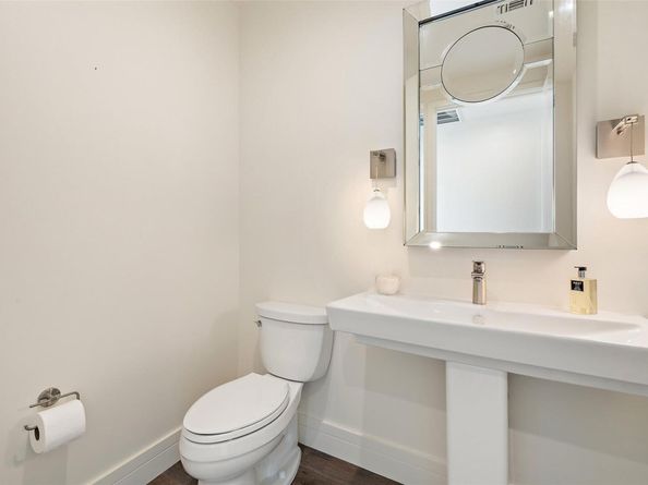 501 West Ave 2303, Austin TX 78701