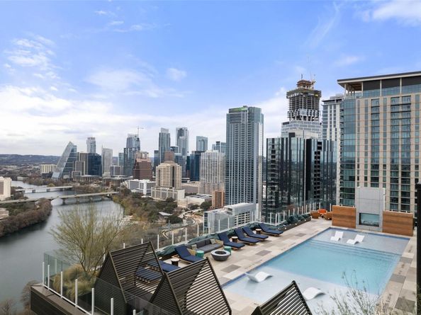 48 East Ave 2010, Austin TX 78701