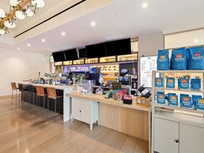 48 East Ave 2010, Austin TX 78701