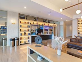 48 East Ave 2010, Austin TX 78701