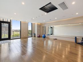 48 East Ave 2010, Austin TX 78701