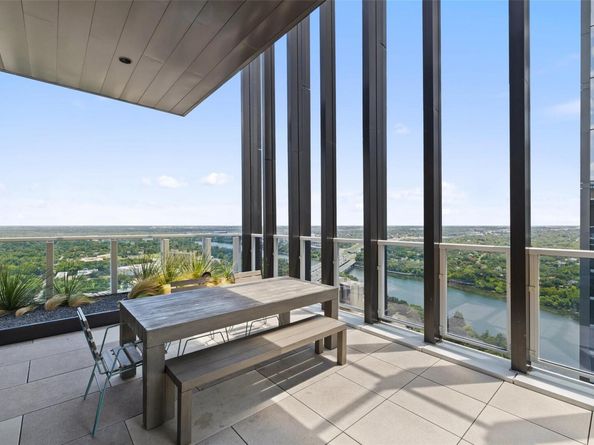 48 East Ave 2010, Austin TX 78701