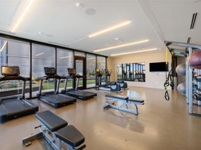 48 East Ave 2010, Austin TX 78701