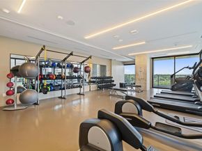 48 East Ave 2010, Austin TX 78701