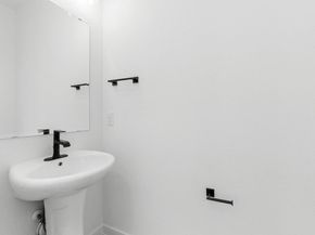 1280 E Main ST 601, Round Rock TX 78664