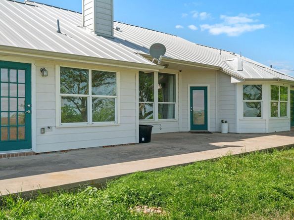 14325 S Turnerville RD, Buda TX 78610